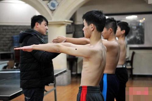 飞行员体检视频,严格标准下的健康挑战