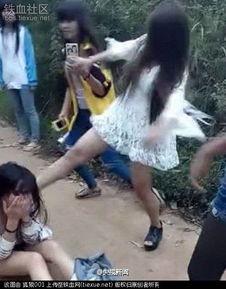 喝醉酒被扒衣服视频,道德底线与网络暴力的双重拷问