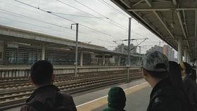 列车进站视频,捕捉城市交通脉动